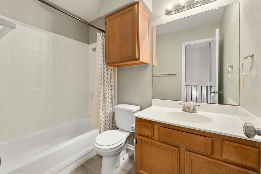 10512 Watchful Fox Drive Austin TX 78748