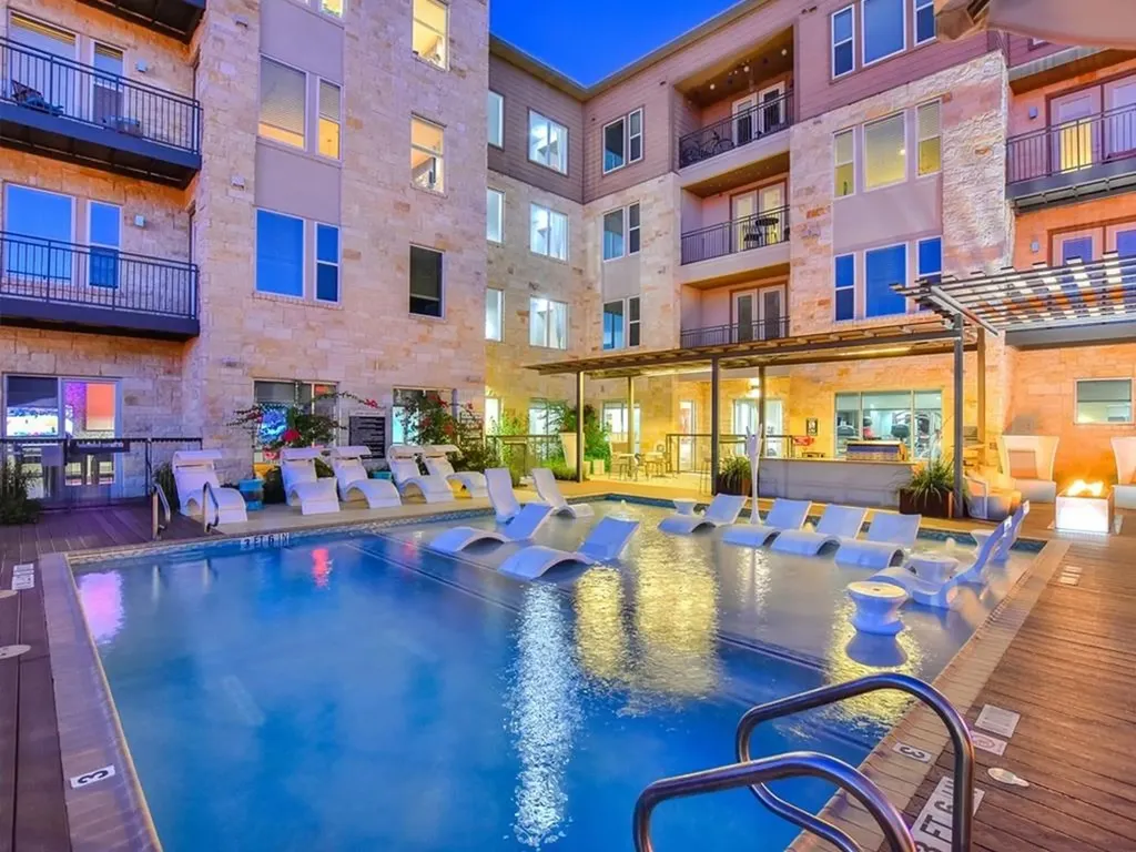 1900 Barton Springs Road Austin TX 78704
