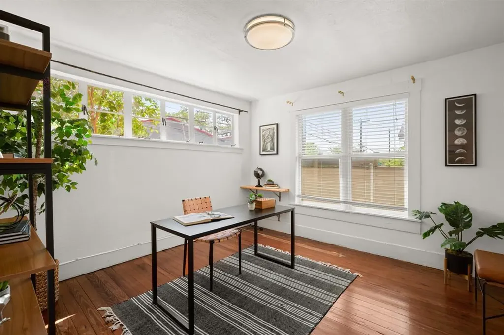 1184 Navasota Street Austin TX 78702