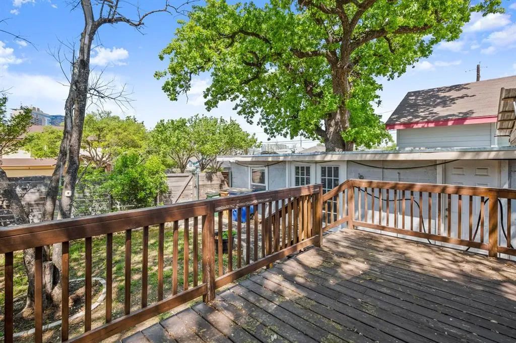1184 Navasota Street Austin TX 78702