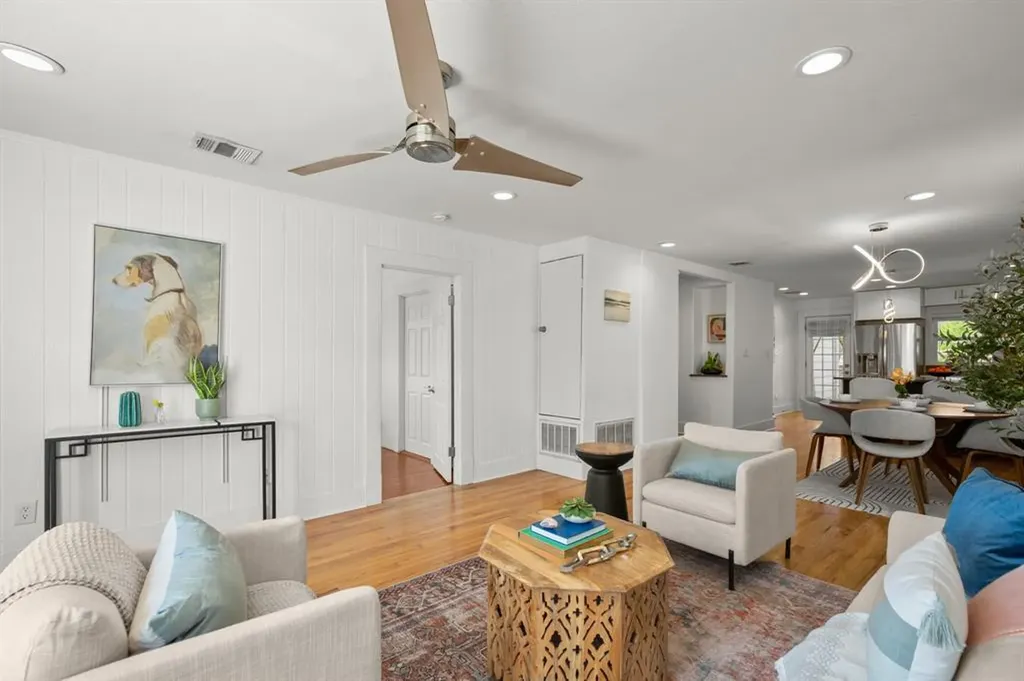 1184 Navasota Street Austin TX 78702