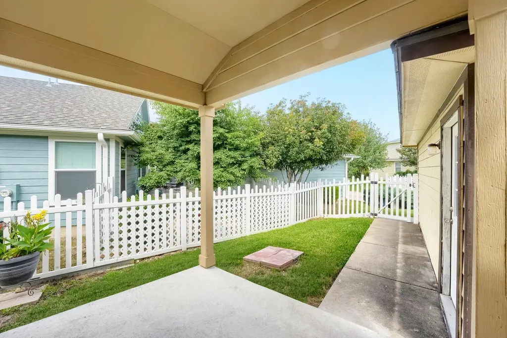 865 Heritage Springs Trail Round Rock TX 78664