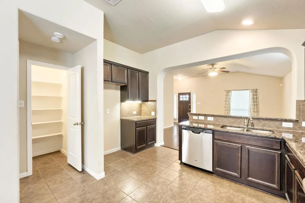 865 Heritage Springs Trail Round Rock TX 78664