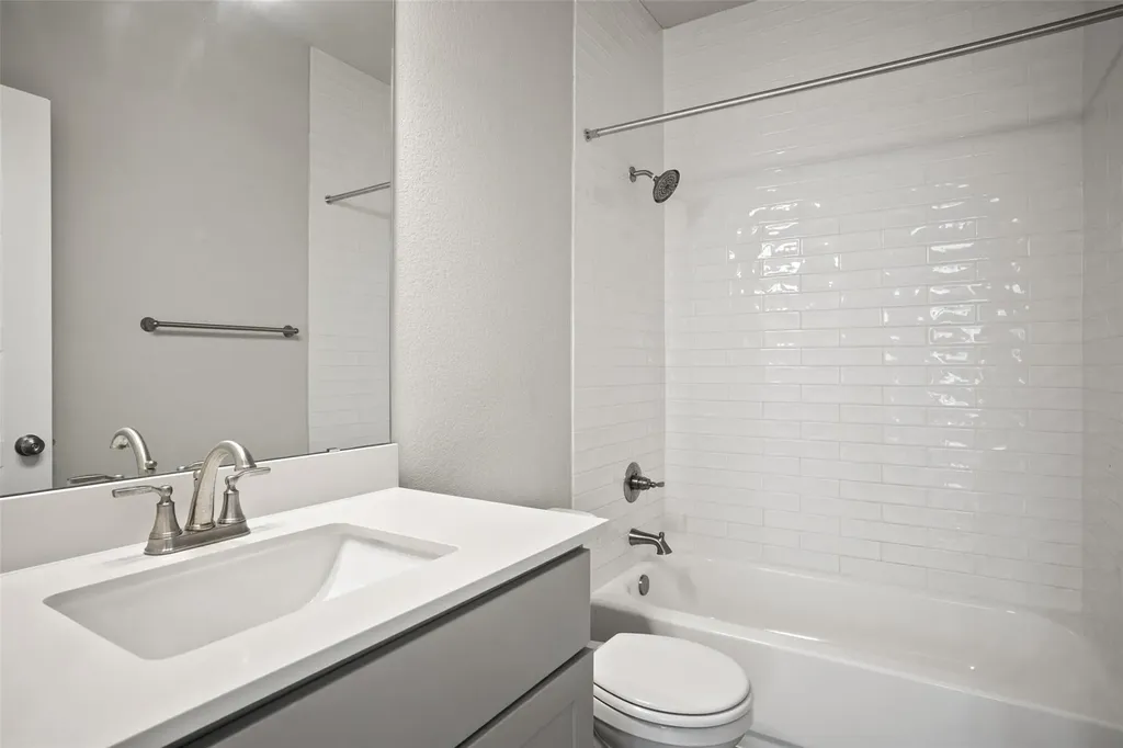13011 Brave Tenderfoot Trail Buda TX 78610