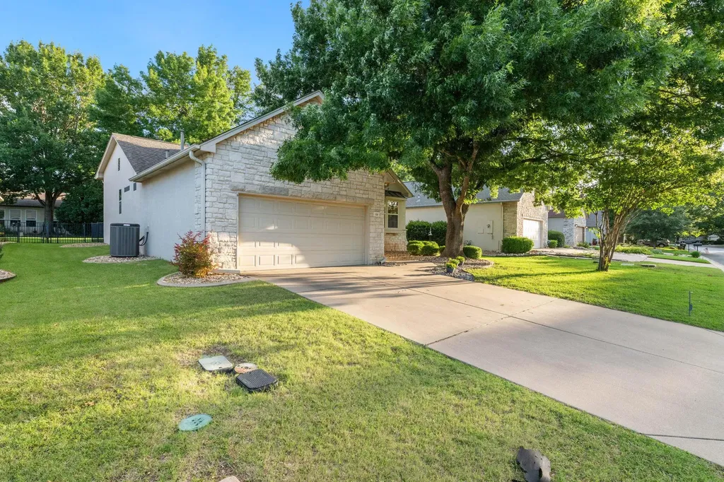 137 Trail Rider Way Georgetown TX 78633