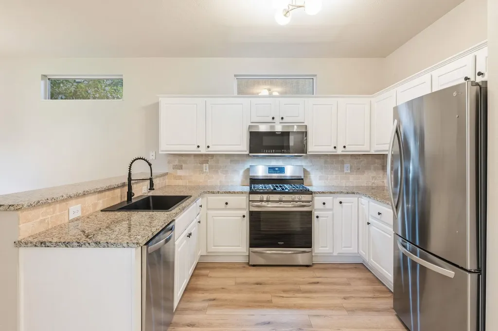 137 Trail Rider Way Georgetown TX 78633