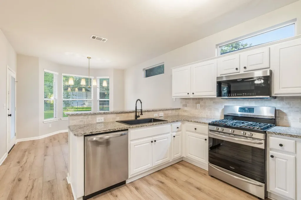 137 Trail Rider Way Georgetown TX 78633
