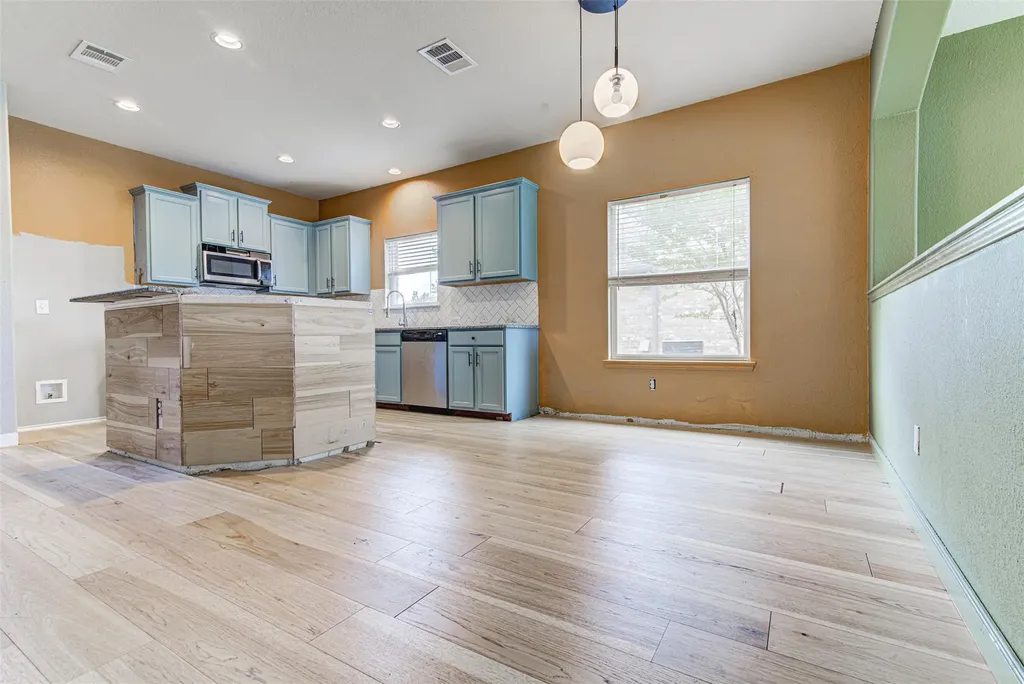 4525 Dennis Lane Pflugerville TX 78660