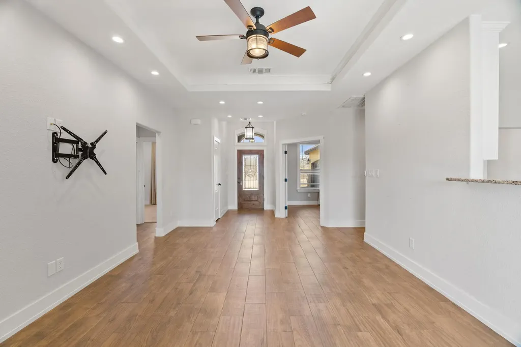 110 Chaumont Street Kingsland TX 78639