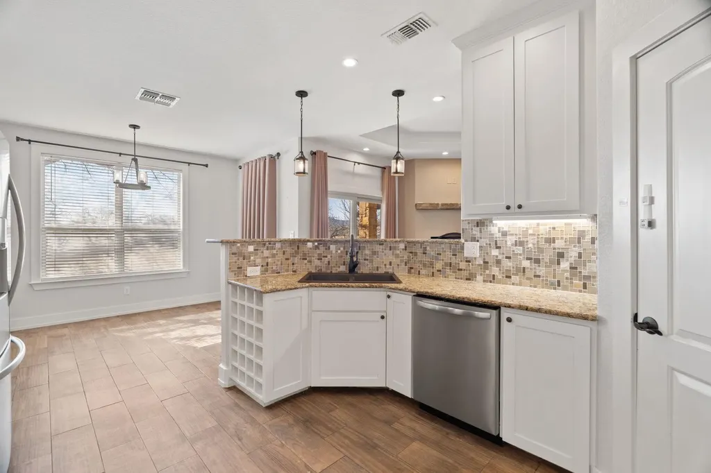 110 Chaumont Street Kingsland TX 78639