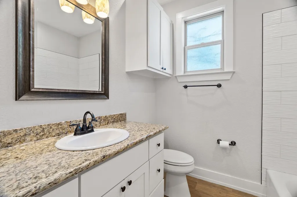 110 Chaumont Street Kingsland TX 78639