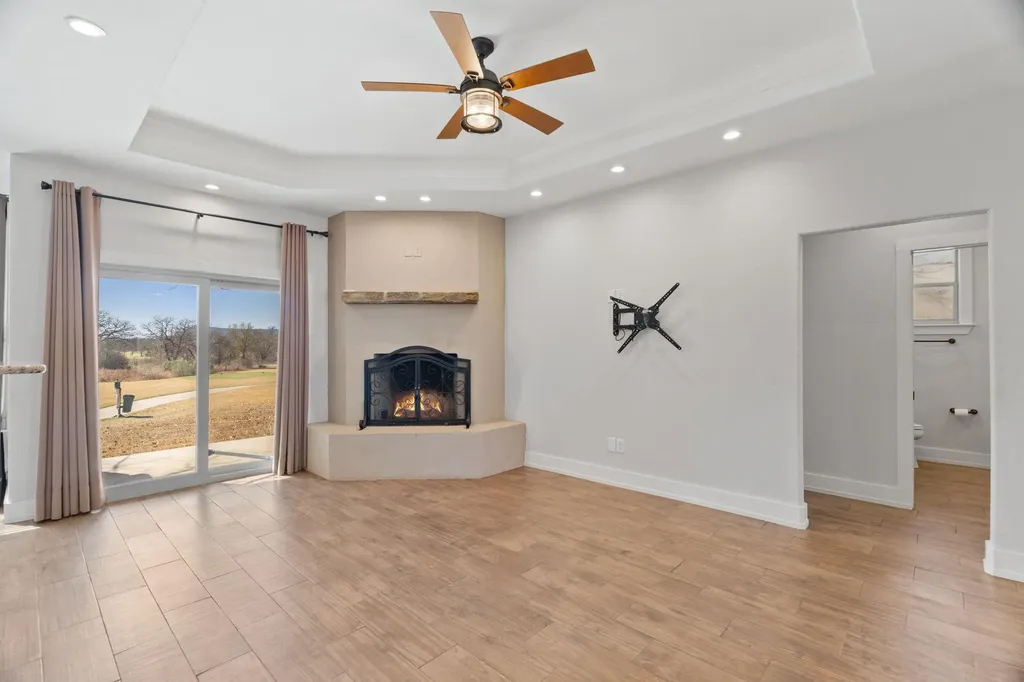 110 Chaumont Street Kingsland TX 78639