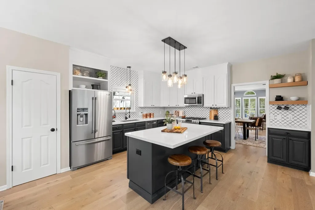 13006 Tantivy Drive Austin TX 78729