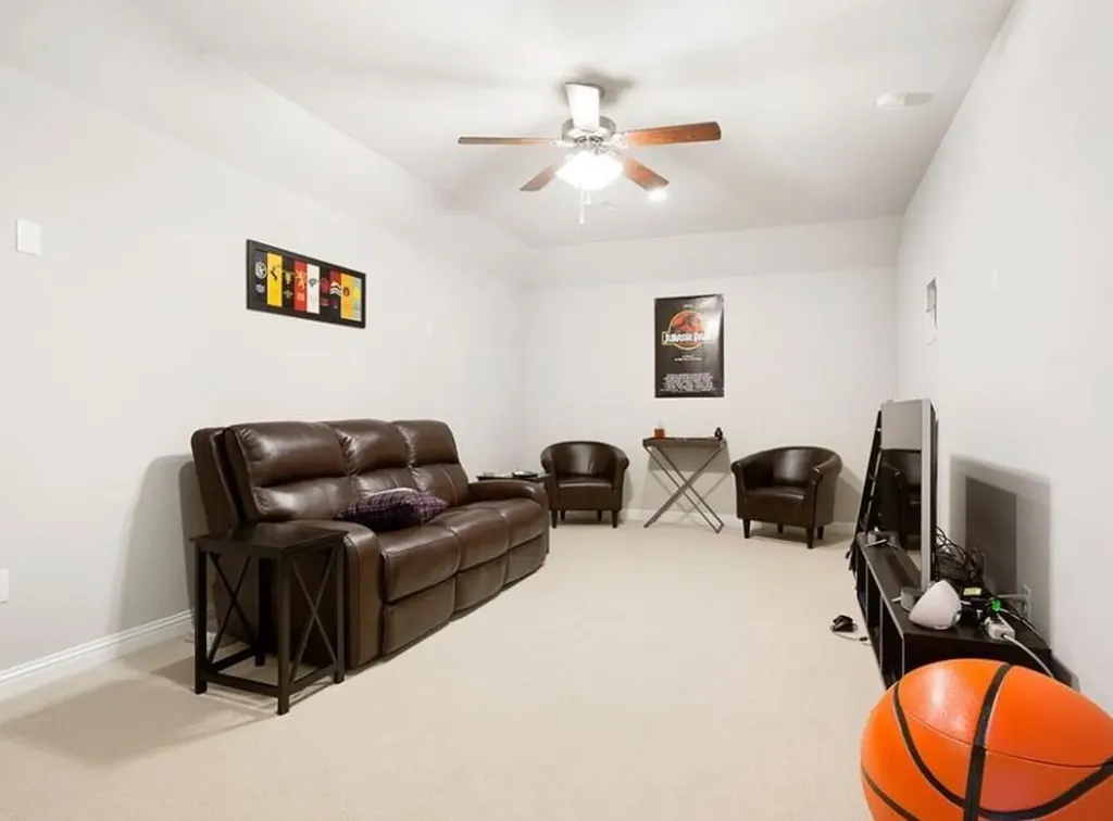 1329 Brome Drive Leander TX 78641