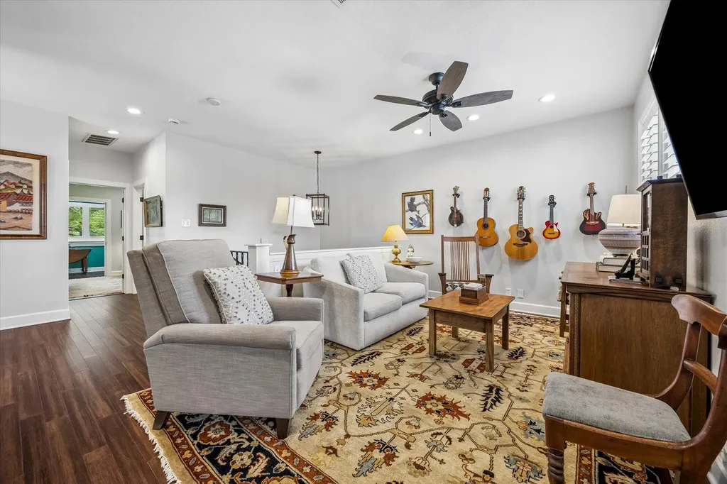 2708 W 35th Street Austin TX 78703