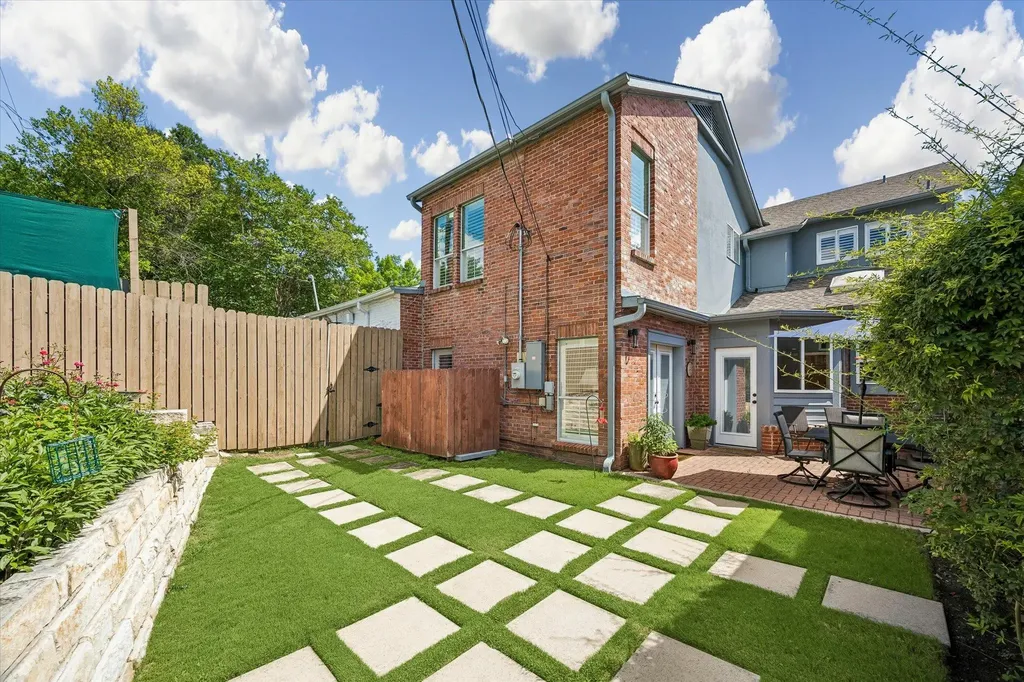2708 W 35th Street Austin TX 78703