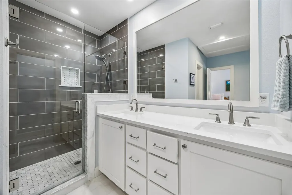 2708 W 35th Street Austin TX 78703