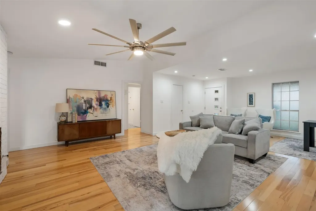 9910 Faylin Drive Austin TX 78753