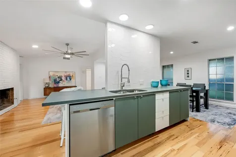 9910 Faylin Drive Austin TX 78753
