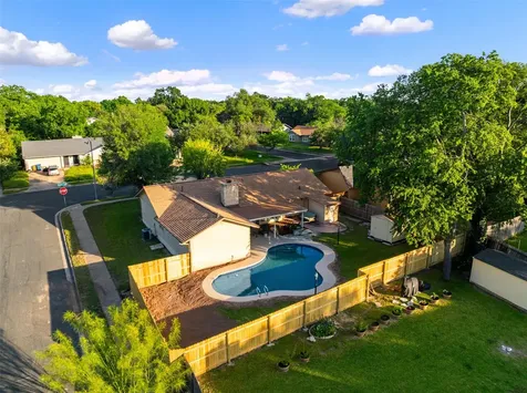 9910 Faylin Drive Austin TX 78753