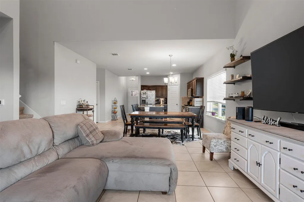 6612 Paseo San Lucas Lane Austin TX 78744