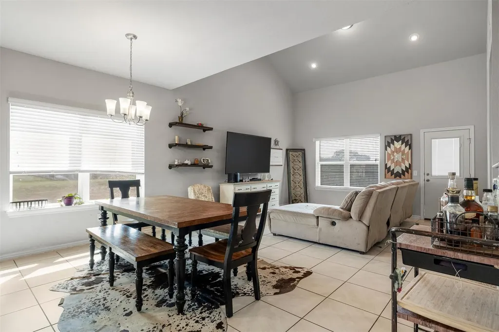 6612 Paseo San Lucas Lane Austin TX 78744