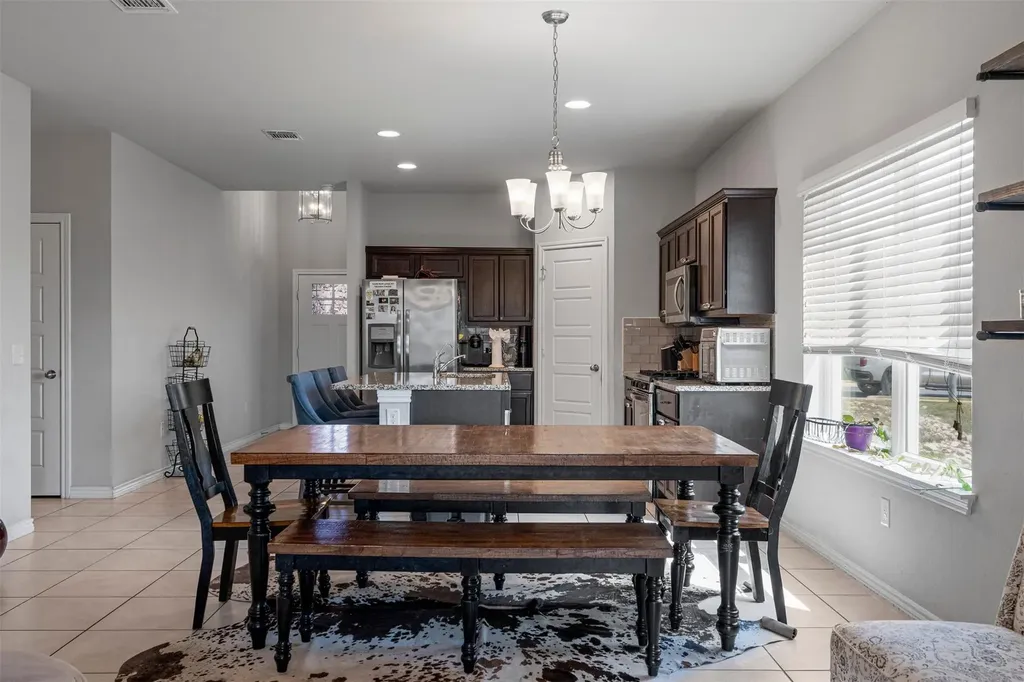 6612 Paseo San Lucas Lane Austin TX 78744