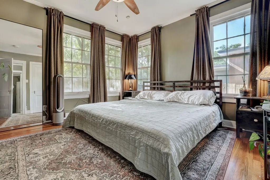 809 E 44th Street Austin TX 78751