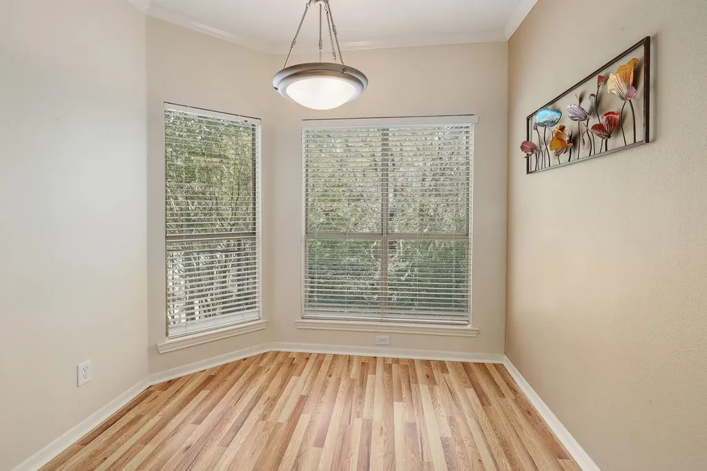 6000 Shepherd Mountain Cove Austin TX 78730