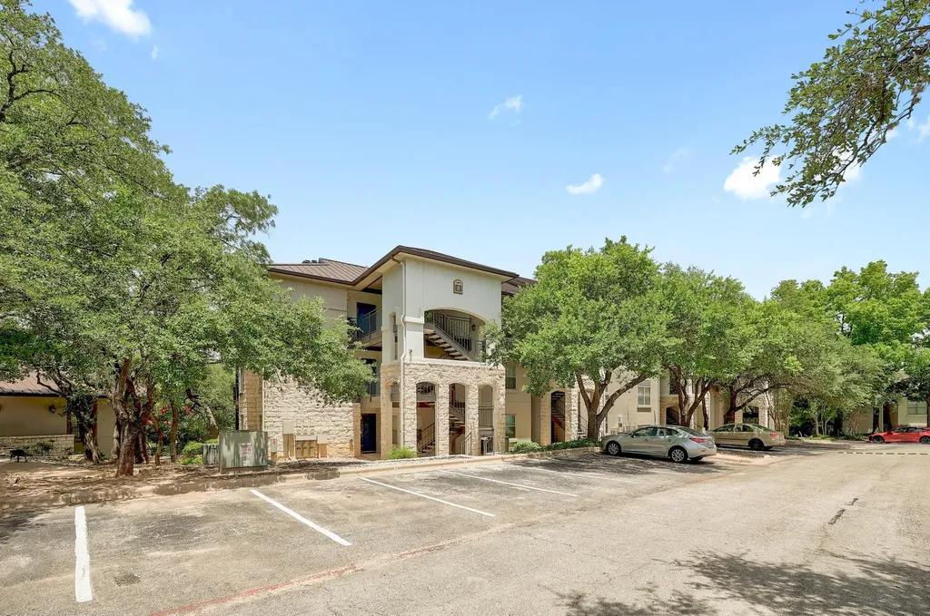 6000 Shepherd Mountain Cove Austin TX 78730