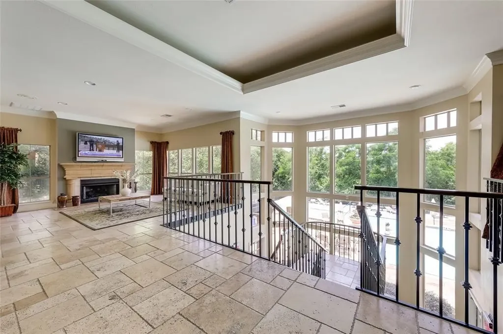 6000 Shepherd Mountain Cove Austin TX 78730