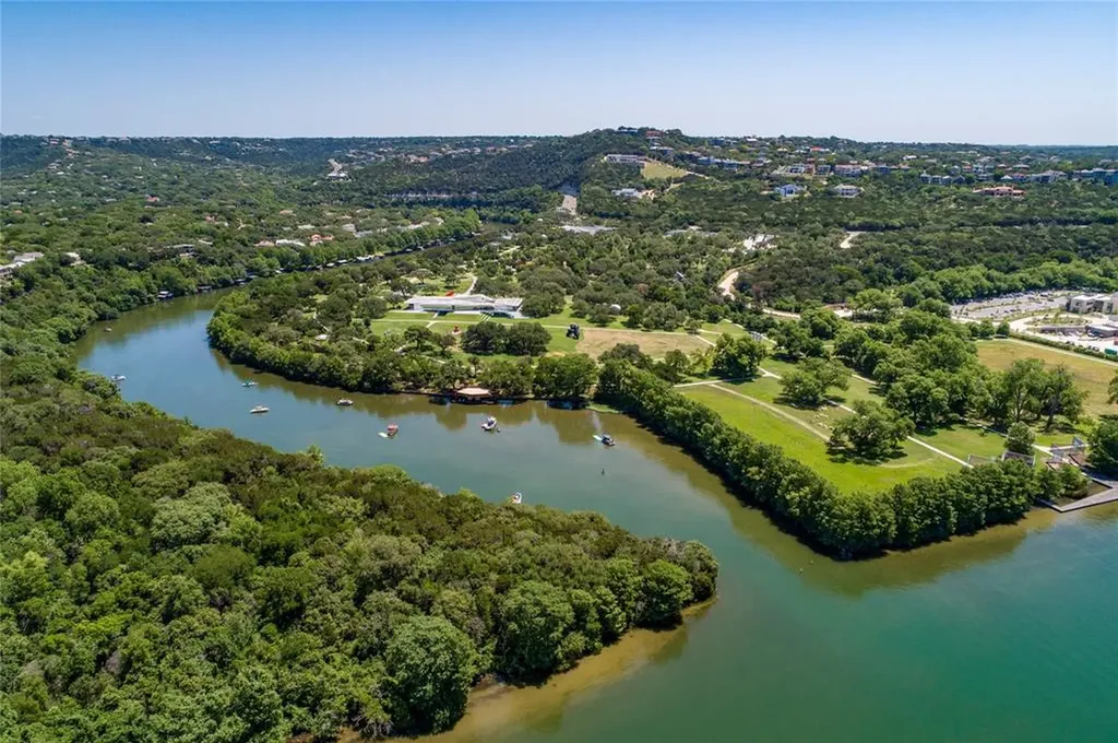 6000 Shepherd Mountain Cove Austin TX 78730