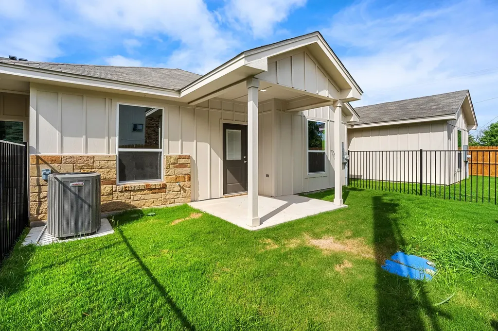 408 W Avenue C Copperas Cove TX 76522