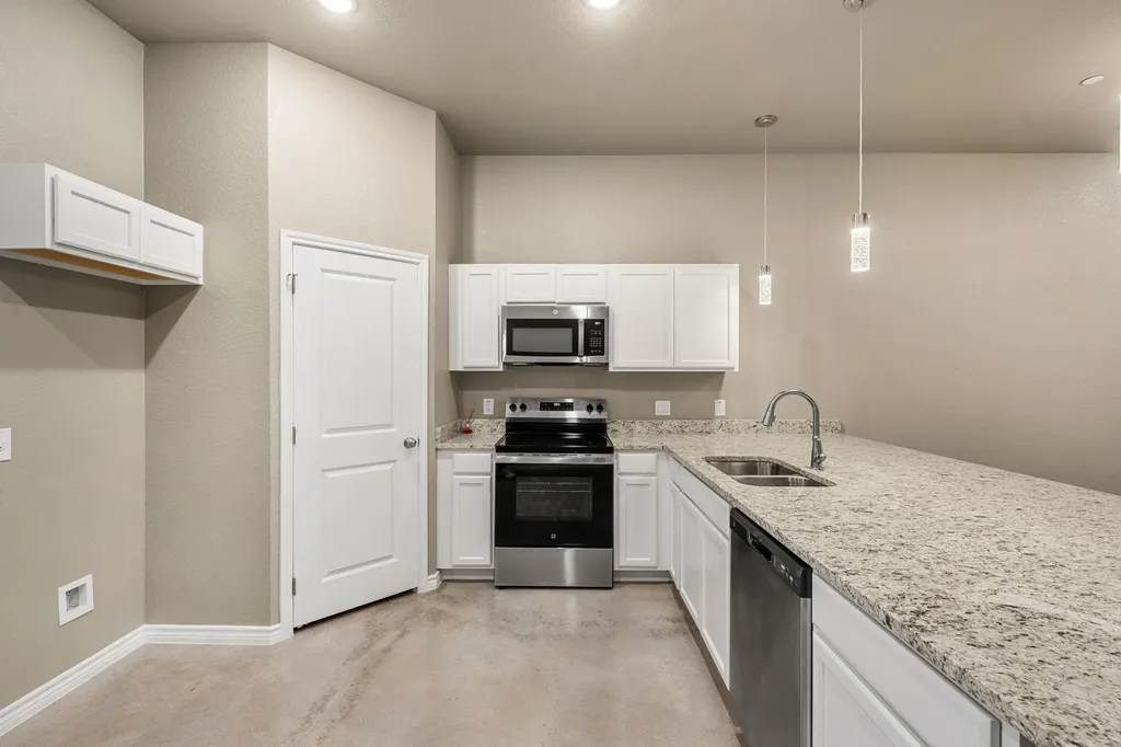 408 W Avenue C Copperas Cove TX 76522