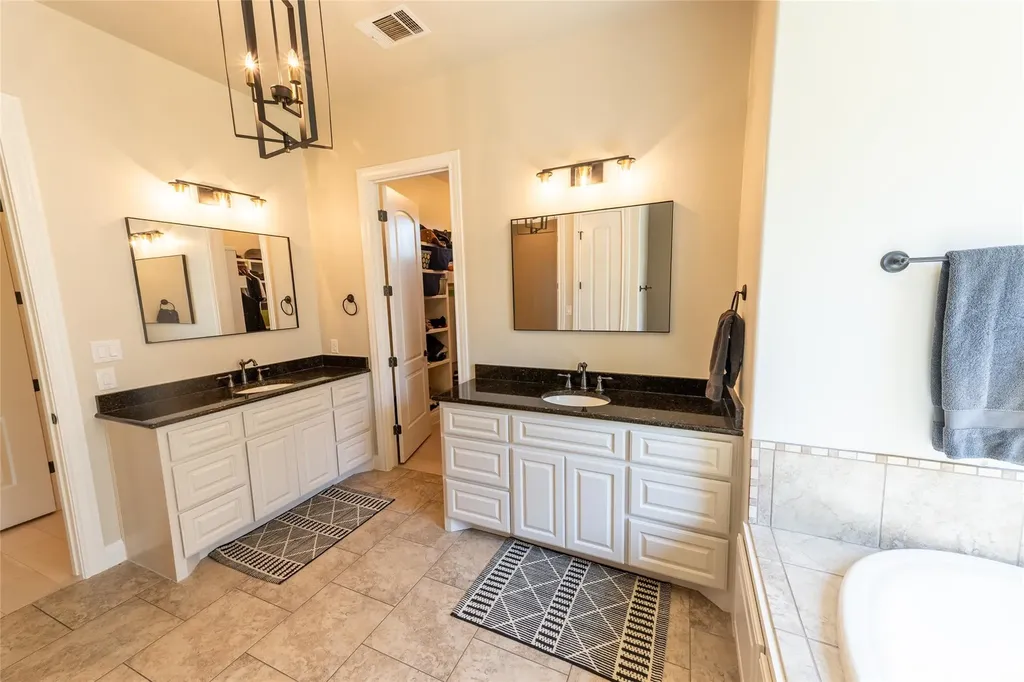12509 Verandah Court Austin TX 78726