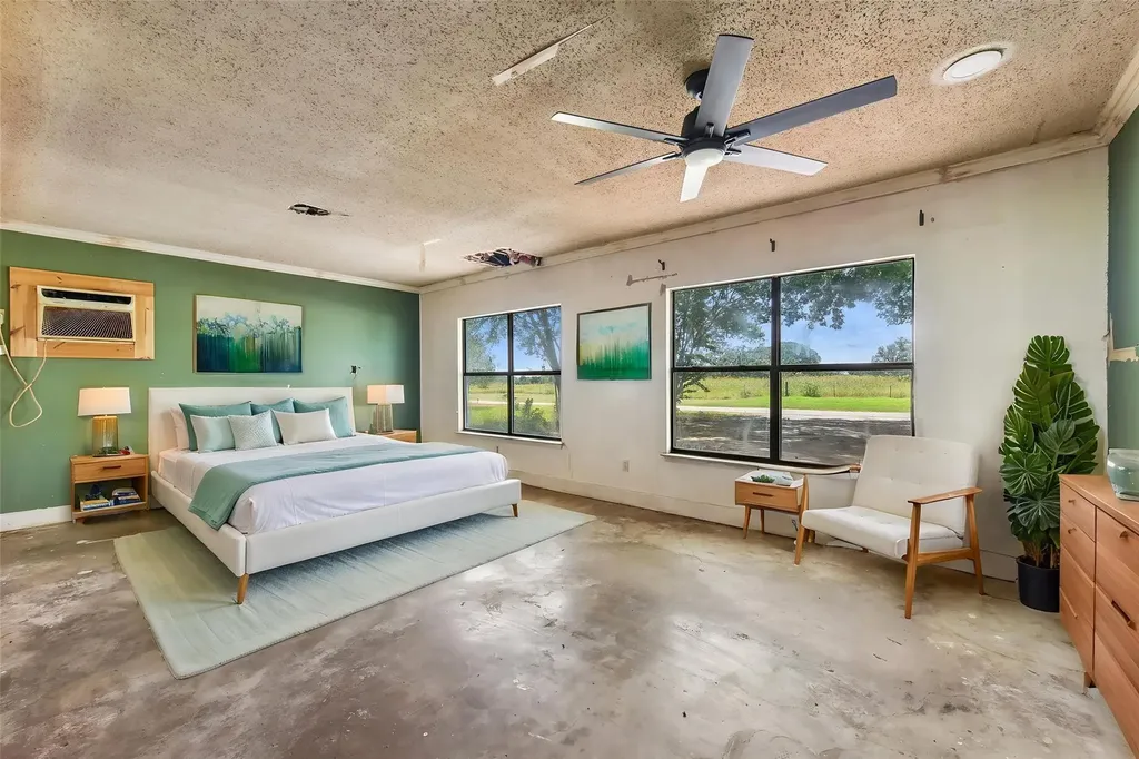 1111 Silent Valley Road Lockhart TX 78644