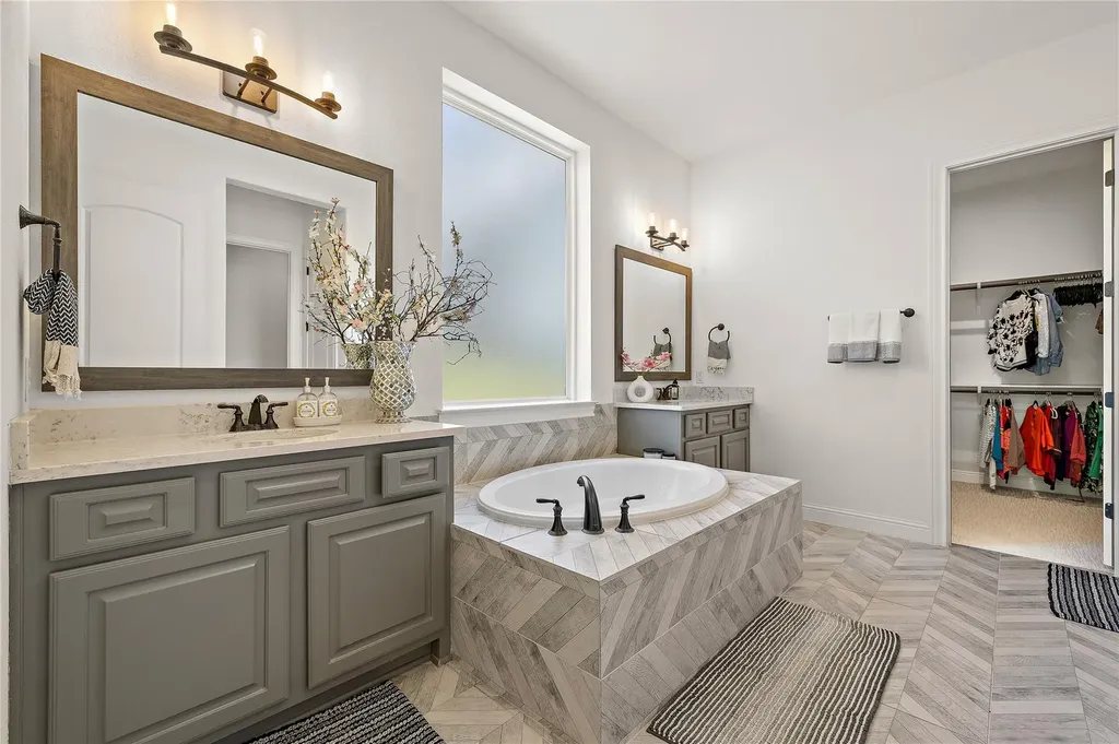 4721 Modena Bay Bend Leander TX 78641