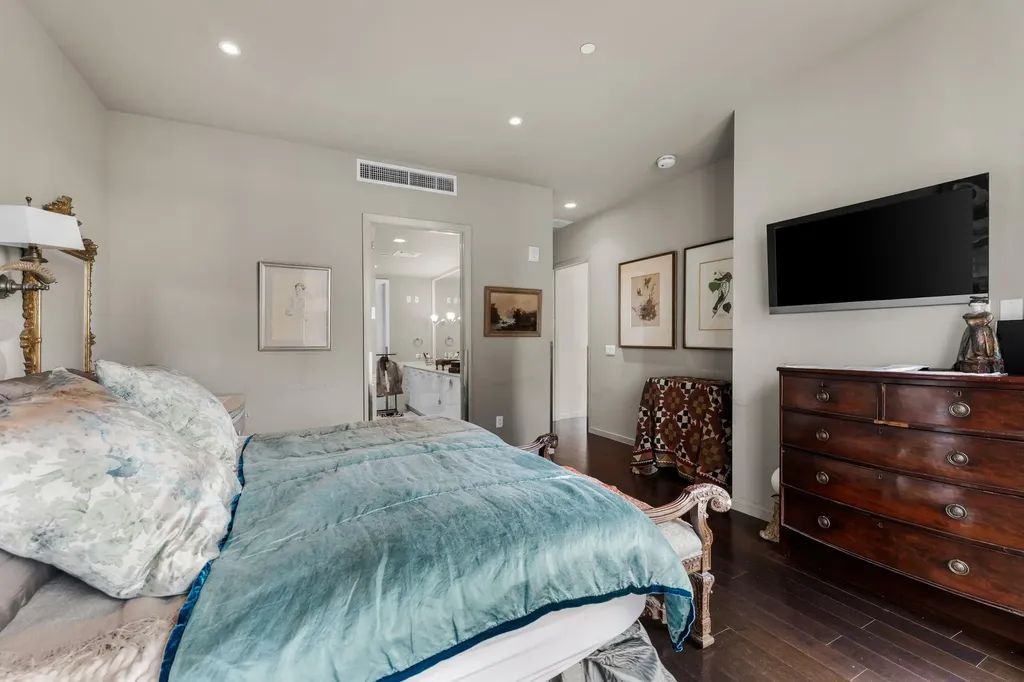 200 Congress Avenue Austin TX 78701