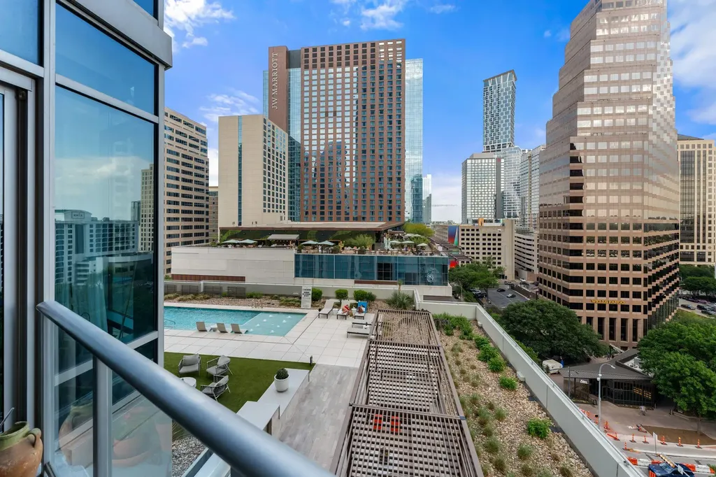 200 Congress Avenue Austin TX 78701