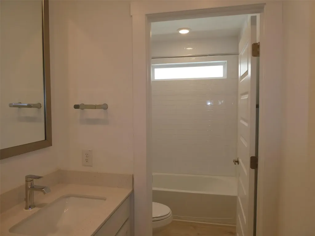 1804 W Crow Hop View Leander TX 78641