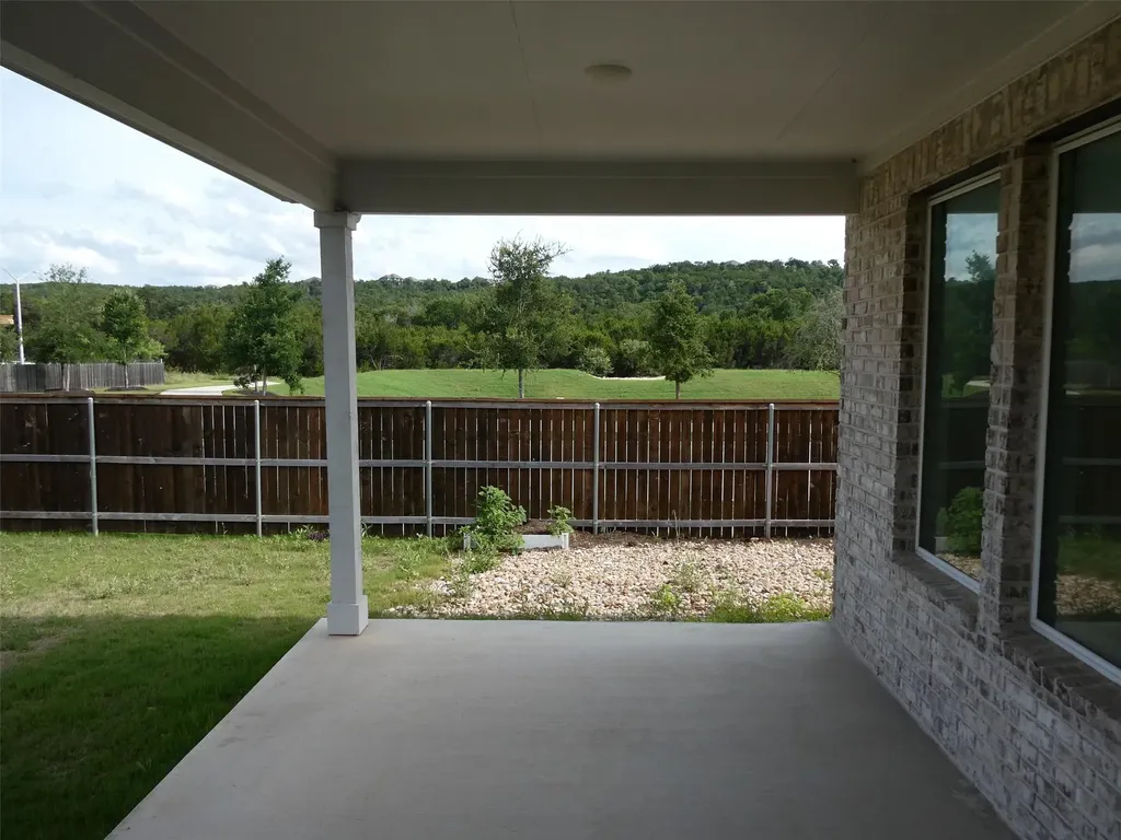 1804 W Crow Hop View Leander TX 78641
