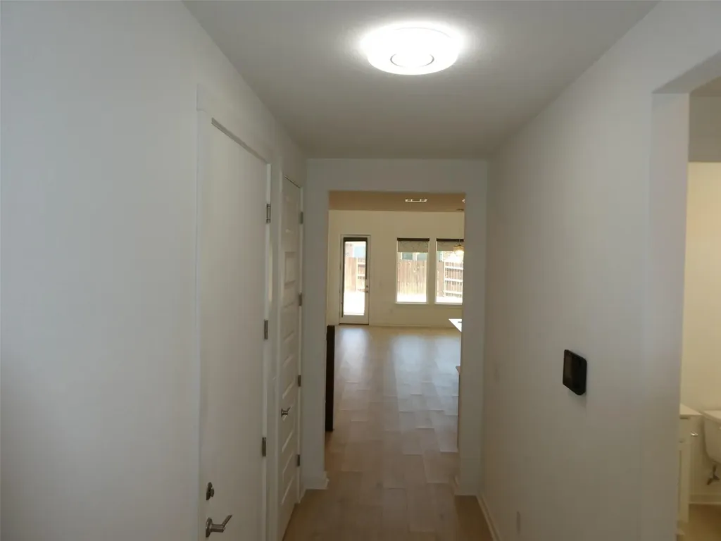 1804 W Crow Hop View Leander TX 78641
