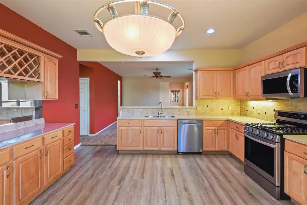111 Bonham Loop Georgetown TX 78633