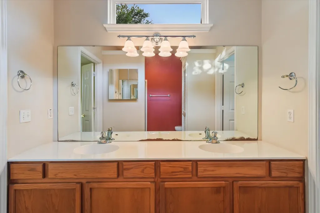 111 Bonham Loop Georgetown TX 78633