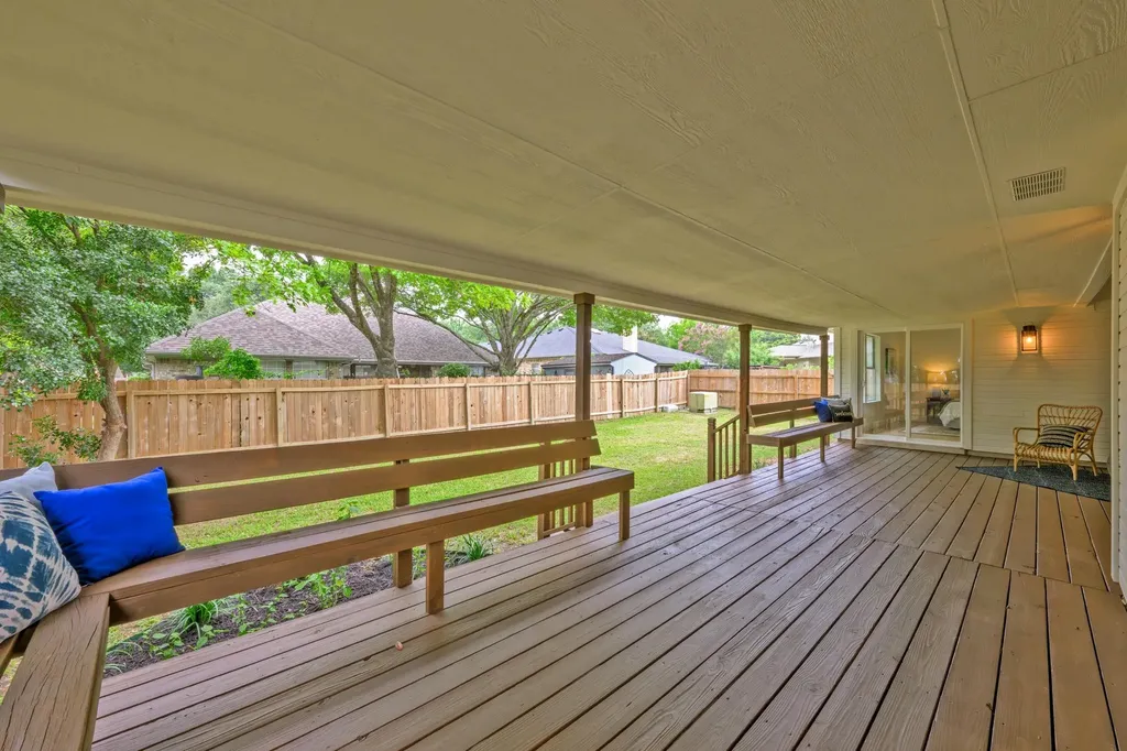 705 Split Oak Drive Pflugerville TX 78660