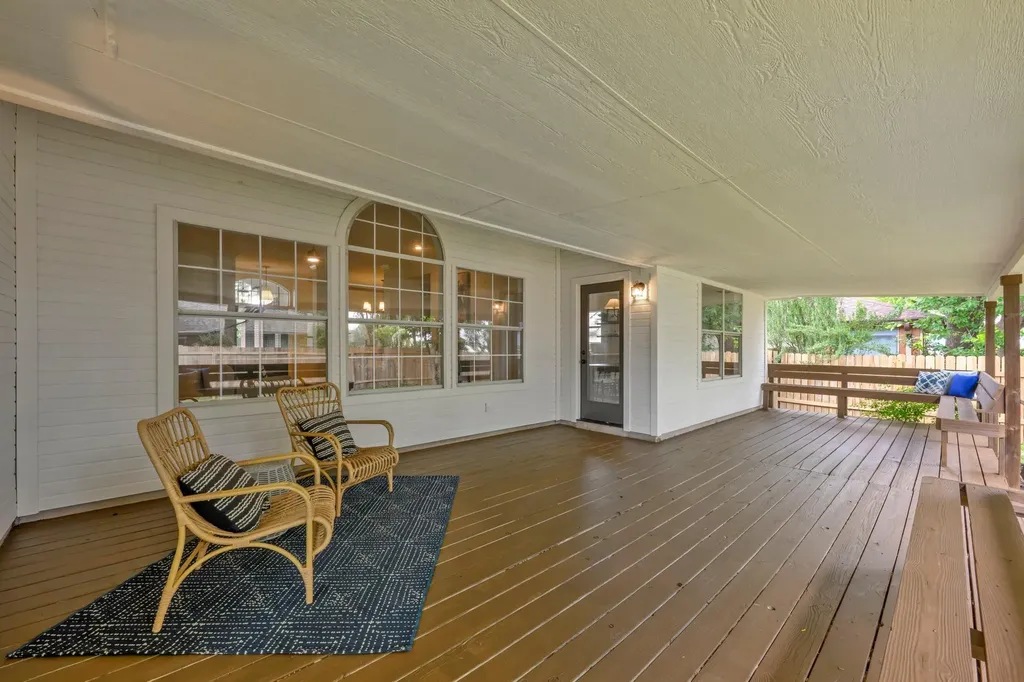 705 Split Oak Drive Pflugerville TX 78660