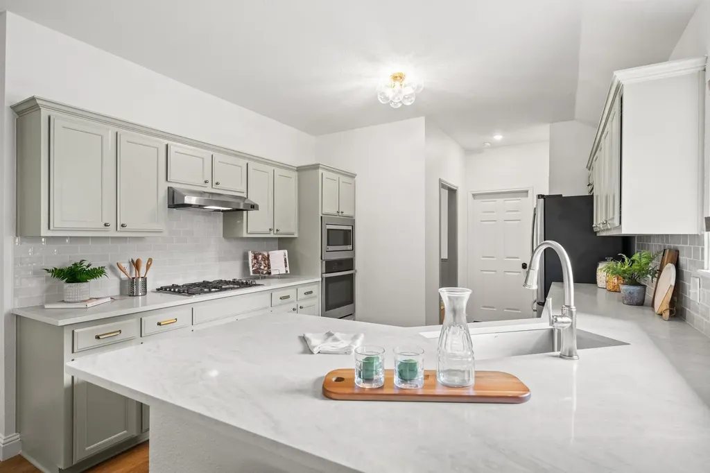 705 Split Oak Drive Pflugerville TX 78660