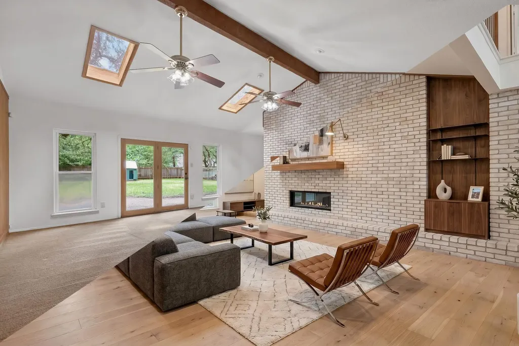 3406 Spotted Horse Trail Austin TX 78739
