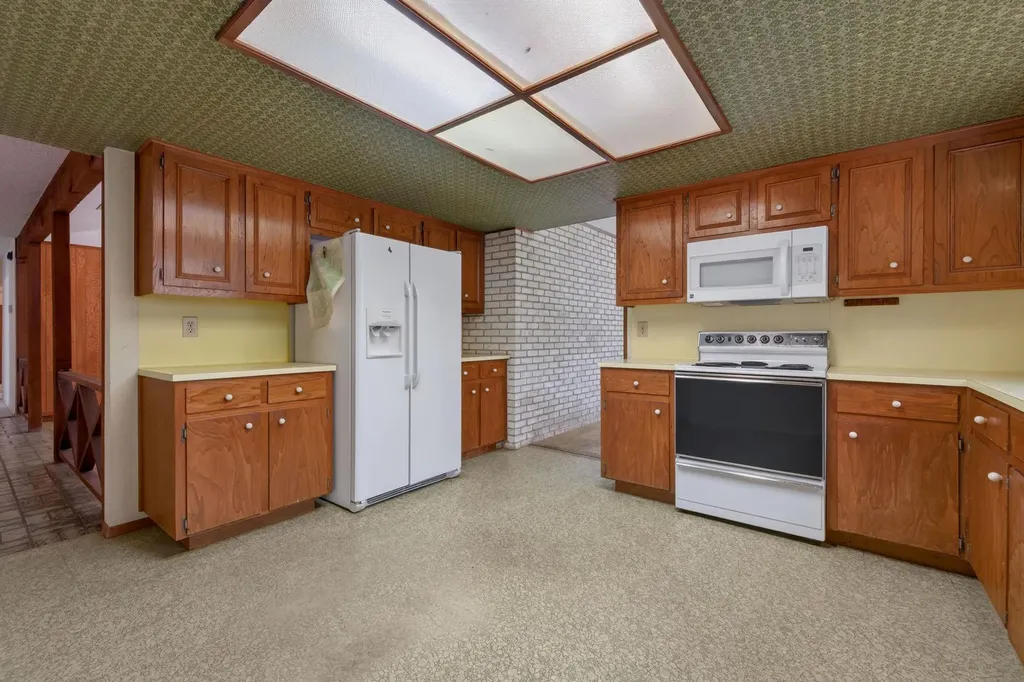 3406 Spotted Horse Trail Austin TX 78739