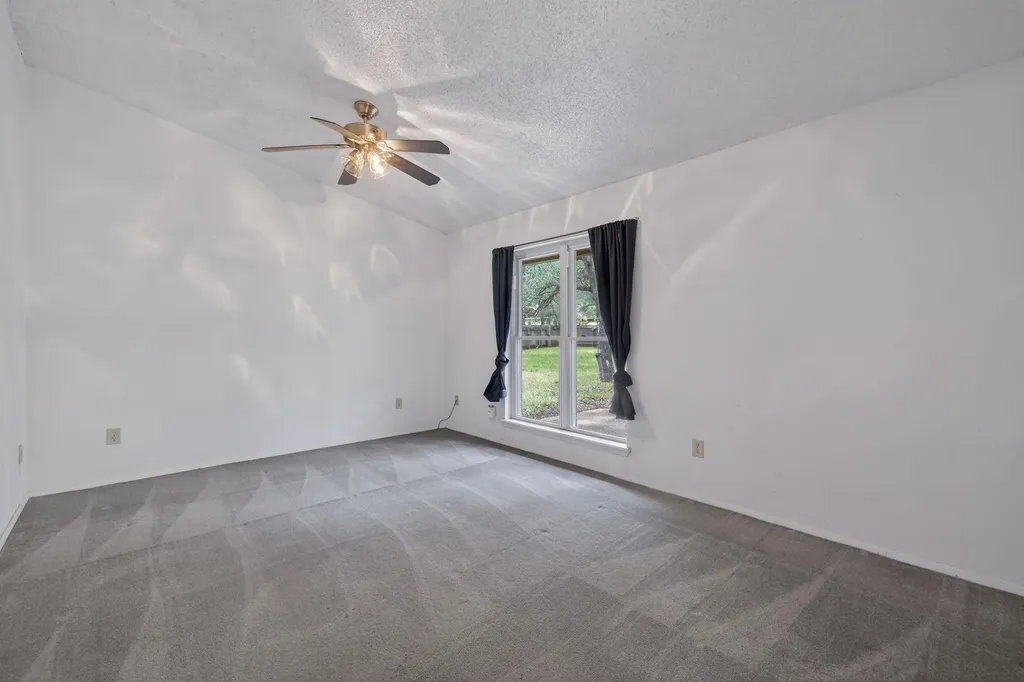 3406 Spotted Horse Trail Austin TX 78739